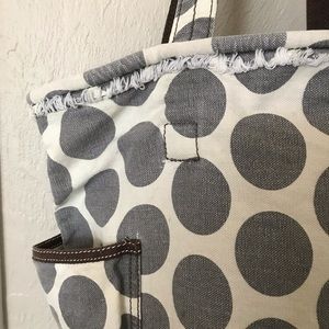 Thirty One Retro Metro bag. Grey and Cream.